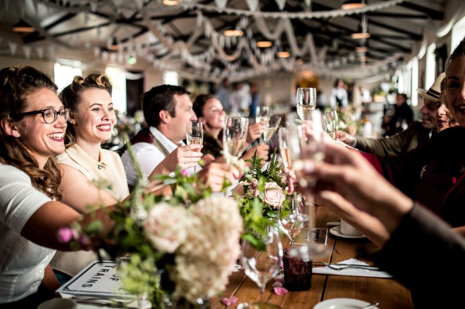 Breakfast, lunch, afternoon tea &amp; cakes and a selection of unlimited wine, b