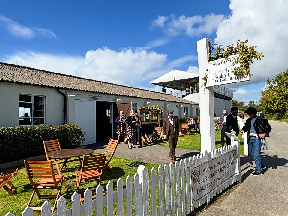 DAY FOUR
Sunday: After an early breakfast we head back to the Goodwood Revival i