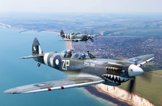 Spitfire Squadron - Formation Flight Experience